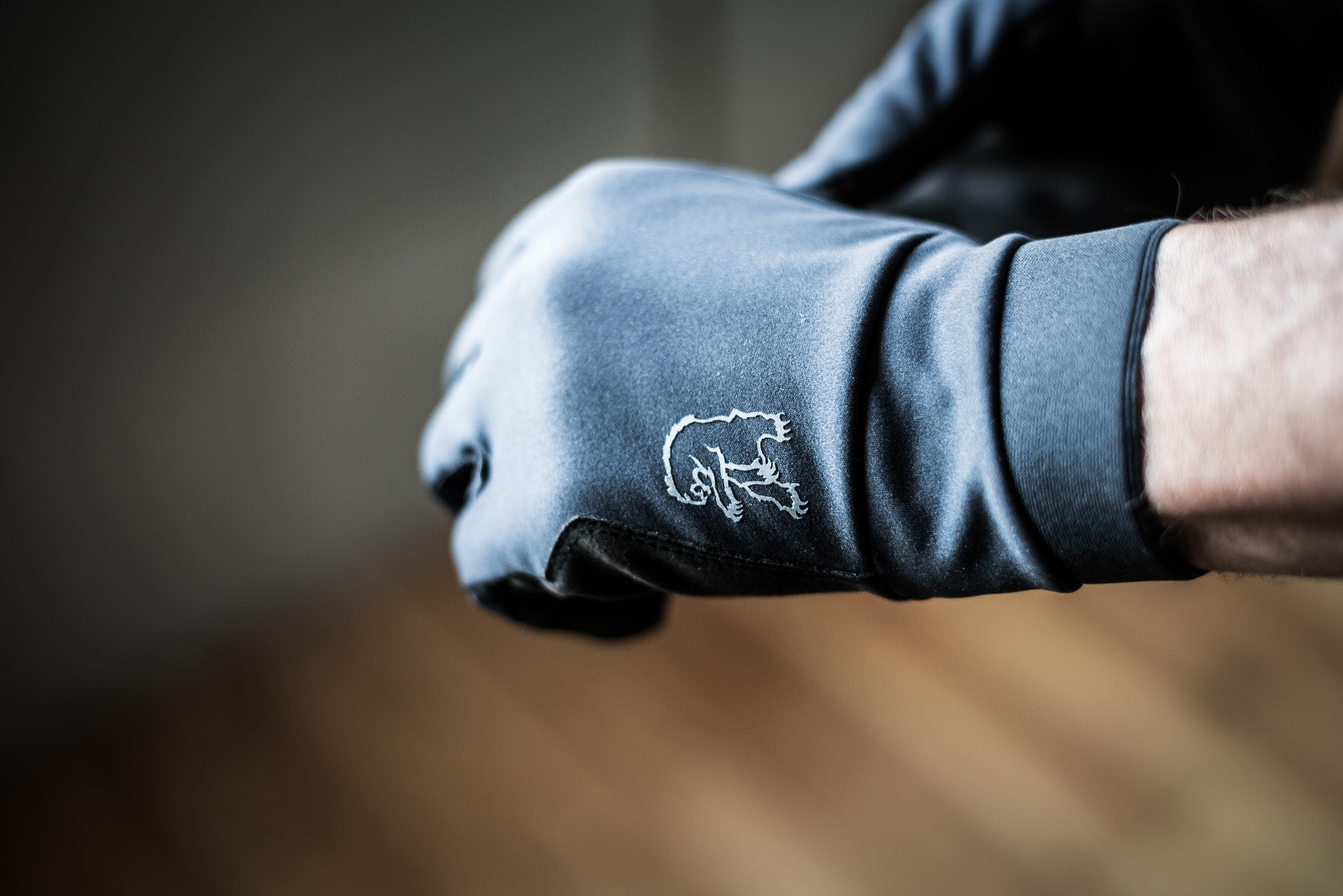 chromag handschuhe Raven Glove — Chromag Bikes — Cool Weather Mountain Bike Gloves, MTB Gloves