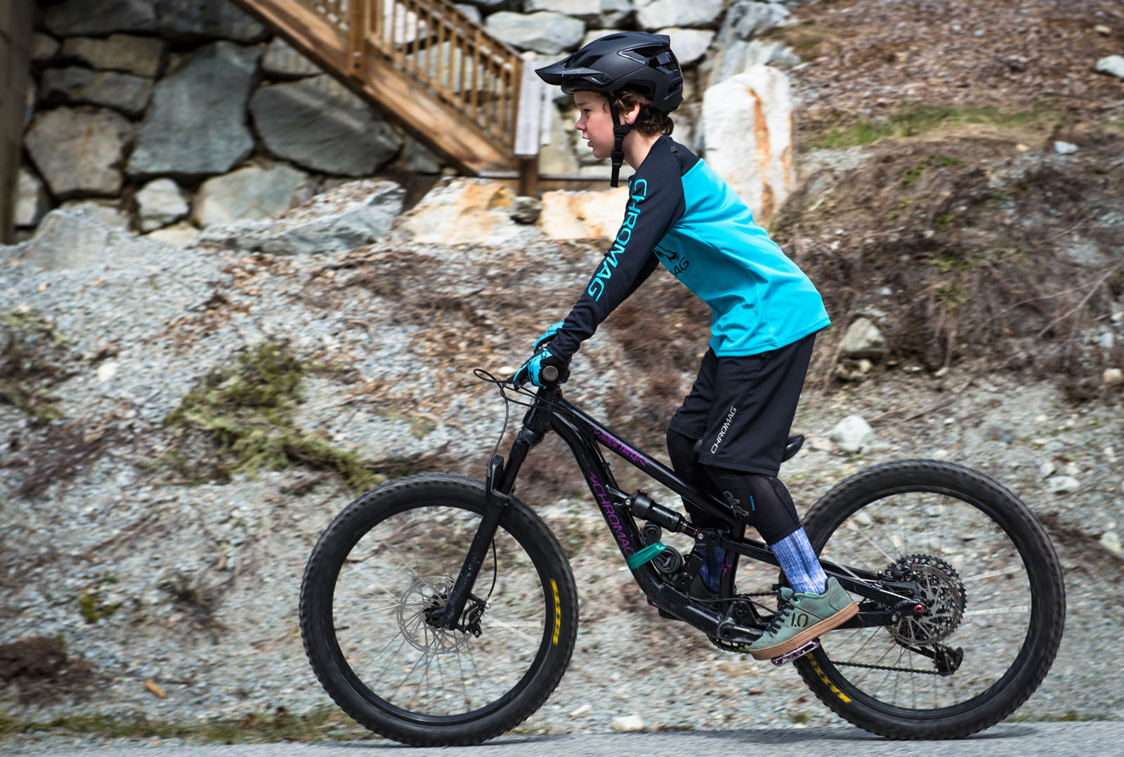 Kids mountain bike shorts online